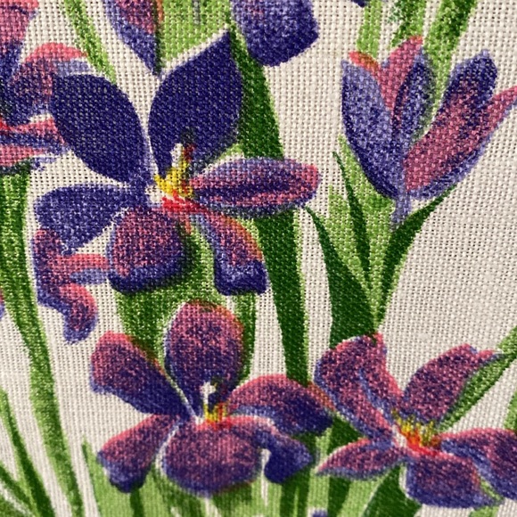 VTG Pure Linen Bermuda Flowers 30”x20” - Picture 10 of 13